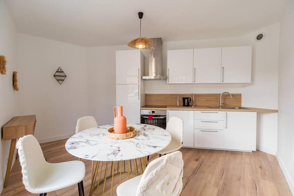 Elegant Appartement 2Chambres Cote De Granit Rose Плюмор-Буду Екстериор снимка